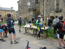 Cliquez pour agrandir la photo : A gauche, les belges de Gent. Au milieu, un espagnol...