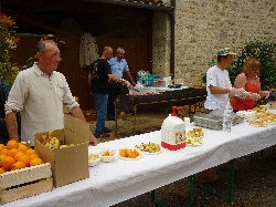 Cliquez pour agrandir la photo : En attendant les premiers affamés.