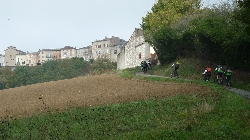 Cliquez pour agrandir la photo : A l'assault de Castelnau.